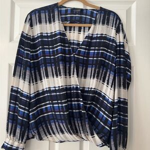 Ann Taylor Plaid V-Neck Women's Top - Blue and Black